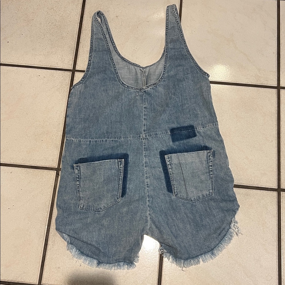 One teaspoon one piece, romper, never worn, super cute, ready for summer! - Picture 2 of 3